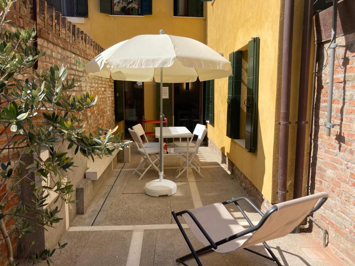Appartamento Tre Archi Con Corte Privata เวนิส ภายนอก รูปภาพ